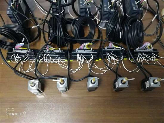 號(hào)外！號(hào)外_三菱定位新用法：FX5U內(nèi)置32軸總線(xiàn)定位！